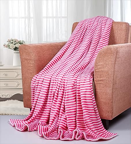 Image of Amazon Brand - Umi Premium Plush AC Blanket - Lightweight Luxurious Soft Towel Flannel Blanket, Super Soft Cozy and Comfy for Couch - (Single - 139 x 228 CM, Pink & White)| TC - 200