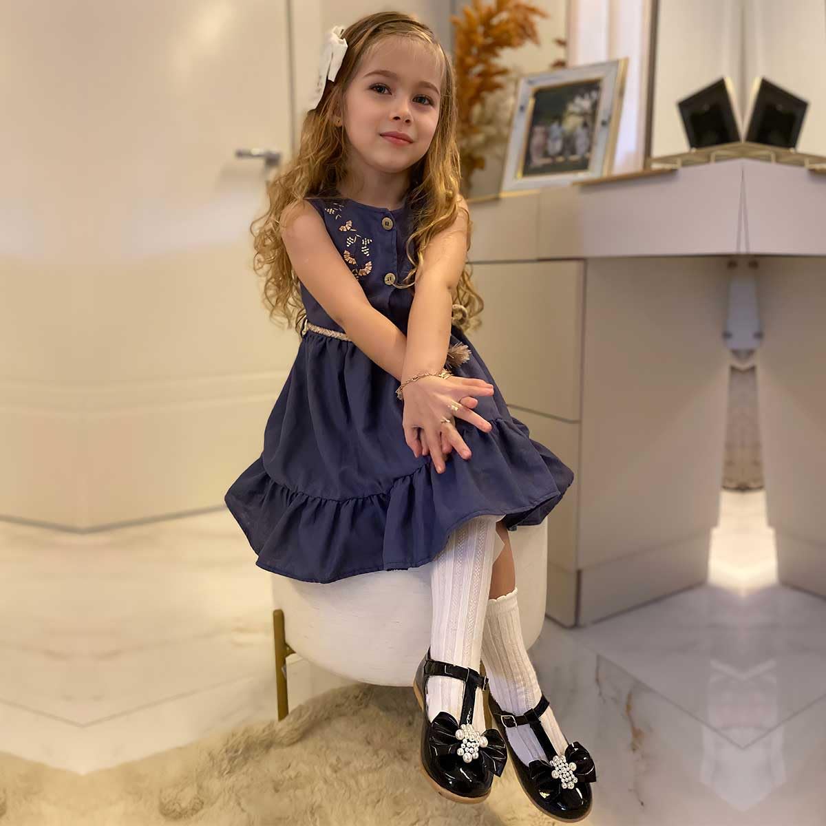 Sapatilha Salome Infantil Menina Nº 20 ao 27 Sapato Feminino Batizado Dama 21.28 em promoção! Veja a oferta e mais achadinhos de Sapatos Infantis 4 Hoje é o melhor dia para comprar Sapatilha Salome Infantil Menina Nº 20 ao 27 Sapato Feminino Batizado Dama 21.28 com aquele preço maroto! Promoção! Aproveite a oferta! 4