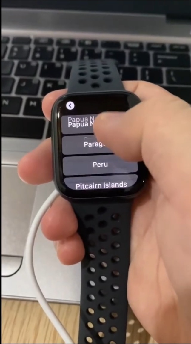 Watch Apple Watch Nike Series 5 ﹙GPS, 44MM﹚ on Amazon Live