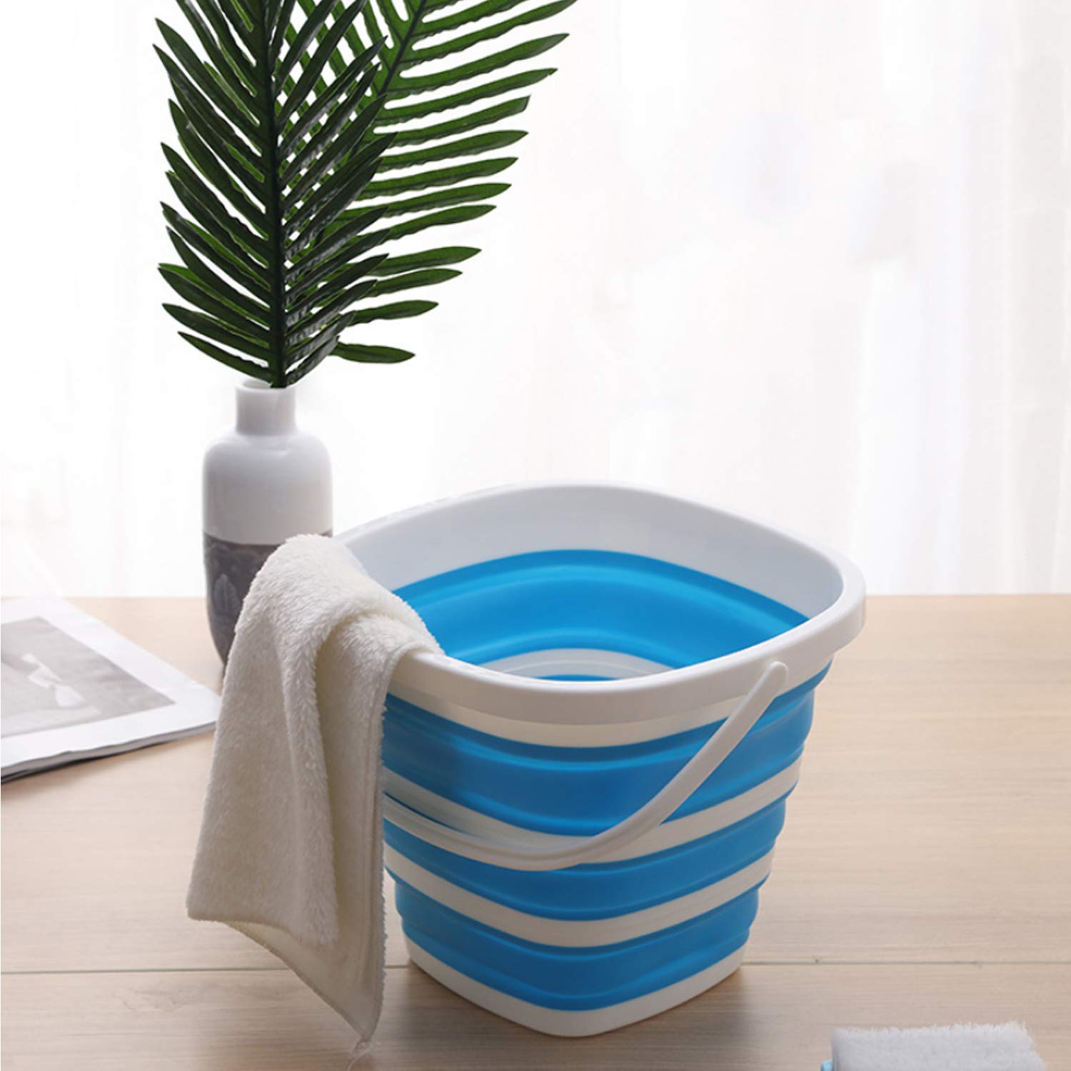 5five - Seau Pliable 10L - Compact Et Pliable - Gain De Place - Usage Intérieur/Extérieur - Nettoyage, Ménage, Buanderie, Voiture,Pêche, Randonnée, Camping - Gris Et Blanc - D. 32 X H