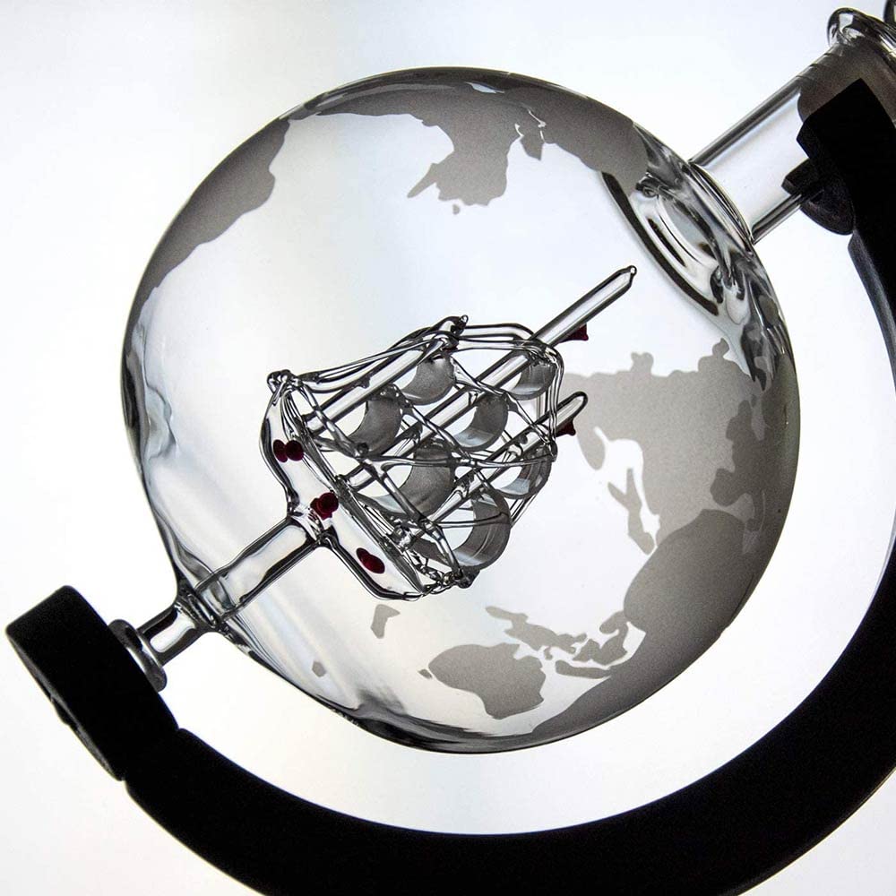 MikaMax - Globe Decanter Deluxe Set – Juego De Decantador De Whisky – Juego De Whisky Hecho A Mano – Incluye 2 Copas