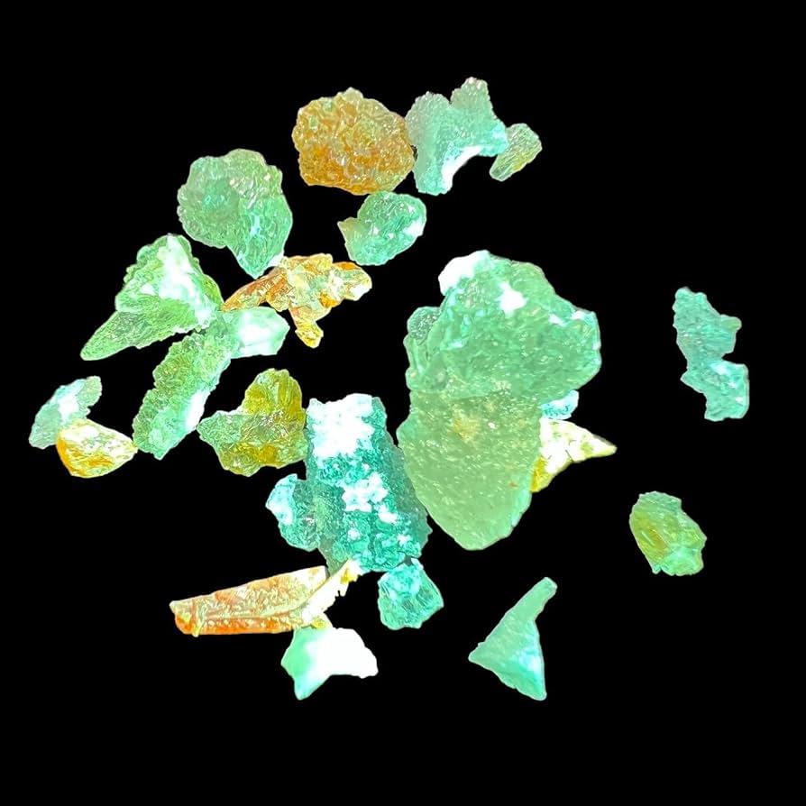 ジプサム 燐光 鉱物セット 個数を確認下さい。個数に応じて、値段が