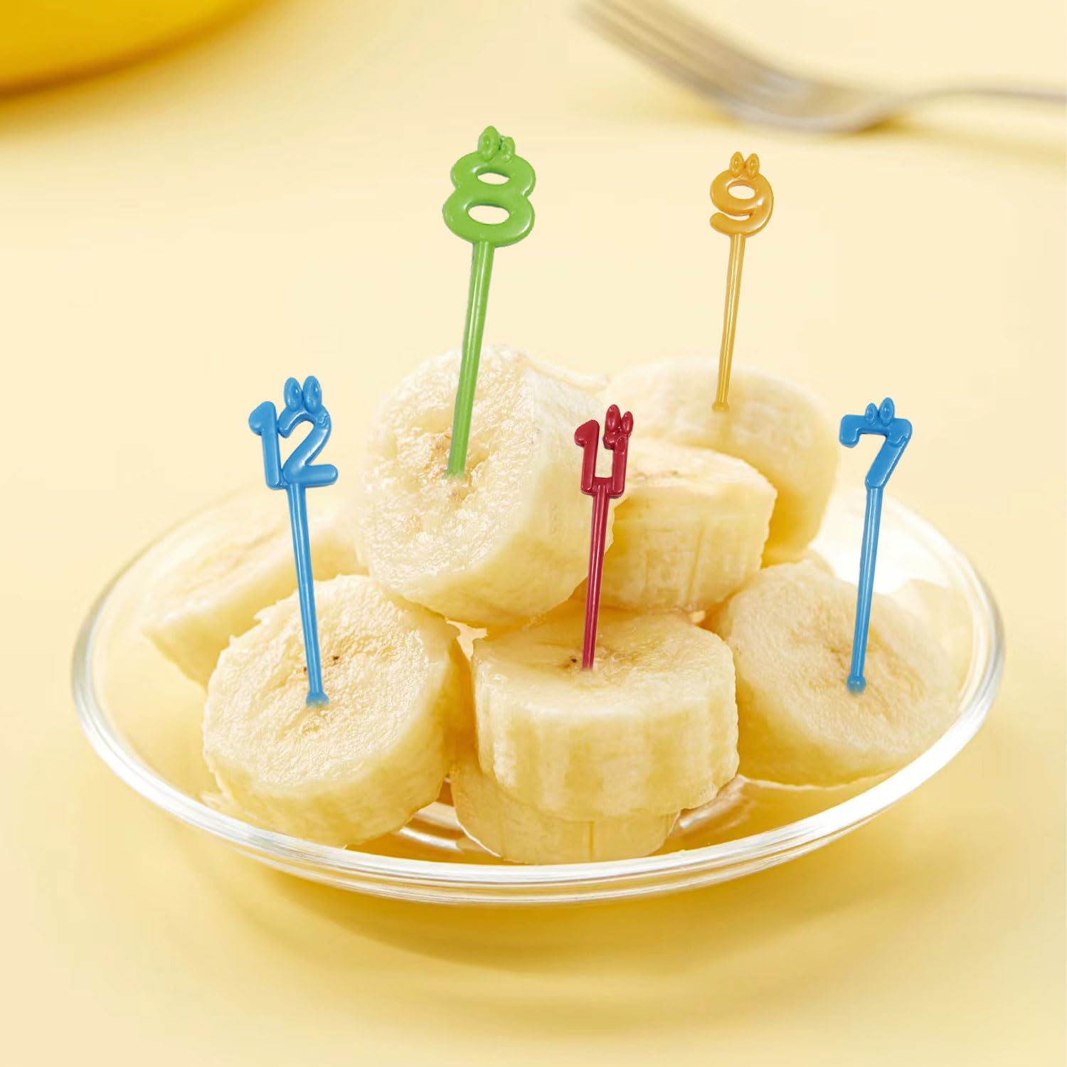 BendJoy 24PCS Toothpick Sticks for Kids, Fork Cute Mini Number Shape Toothpick Holder Little Number Cutter Shapes for Kids Toothpick Sticks Reusable, Random Color 1