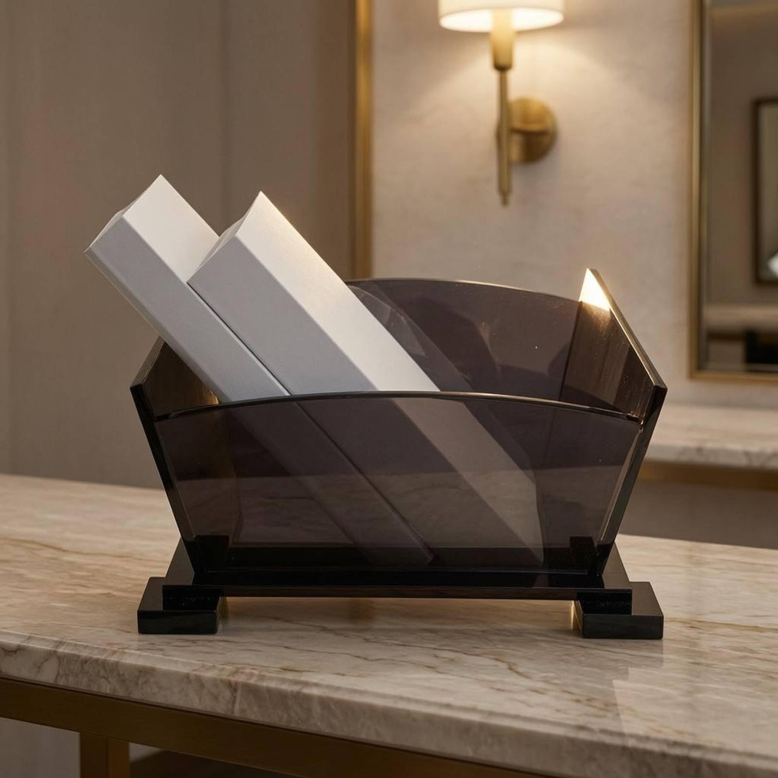 Acrylic Display Shelf Rangement Présentoir Vitrine Organisateur Boîte Acrylique Clair avec Base Rectangulaire et Pieds Stables Format Compact