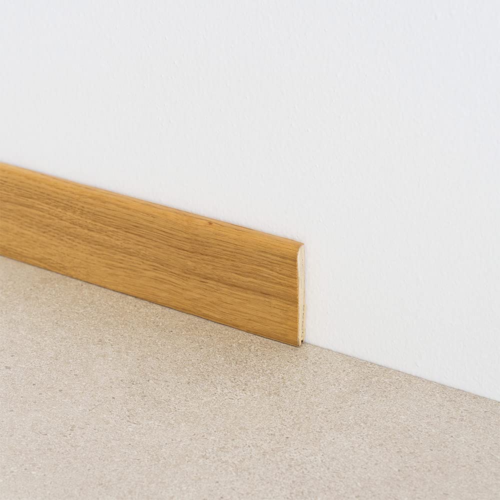 TWE Tucci Wood Essence Battiscopa Legno Verniciato Naturale Rovere Moderno per Interni Made in Italy Resistente a Lavaggi al 100% Confezione x1 (10x70x2400) mm