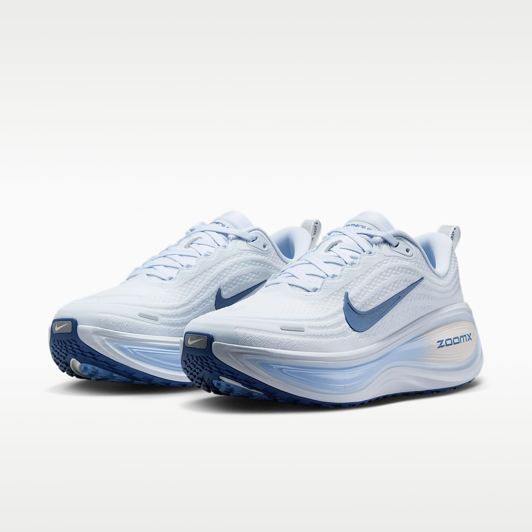 Nike Damen Vomero PlusStraßen-Laufschuh