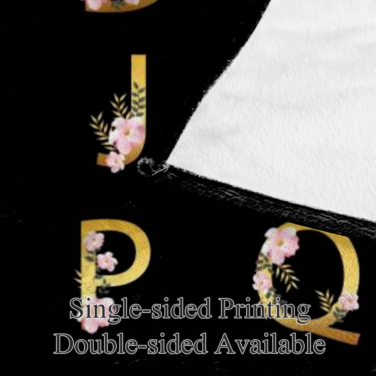 Coperta in pile con fiori dell'alfabeto per divano, divano o letto