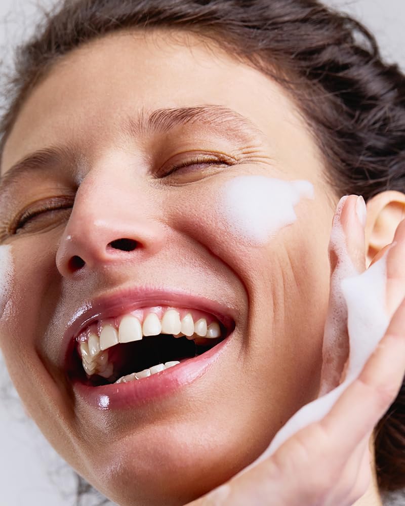 salted. Cozy Cloud | Gentle Foam Cleanser | 100 ml | Schiuma detergente delicata per pelli secche e sensibili | Rimuove il trucco e il sebo senza seccarsi | Con SeaSync, estratto di germe di grano e