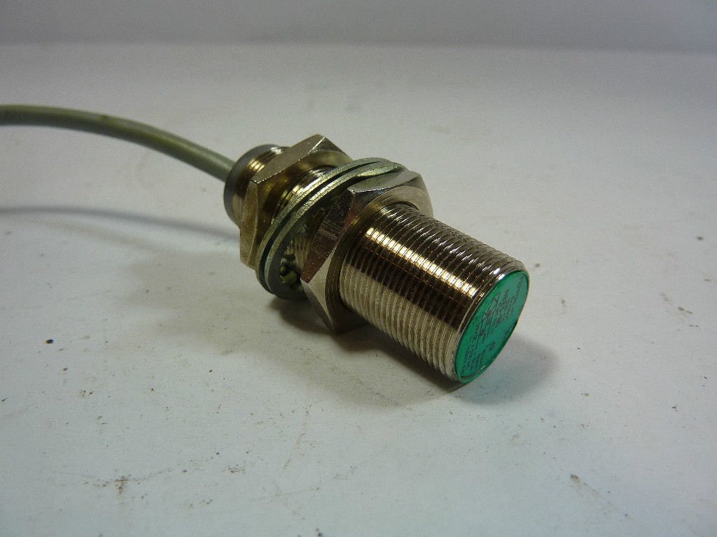 PEPPERL & FUCHS NBB5-18GM50-E2 5 MM Flush, INDUCTIVE Sensor, 10/30V, 2 Meters