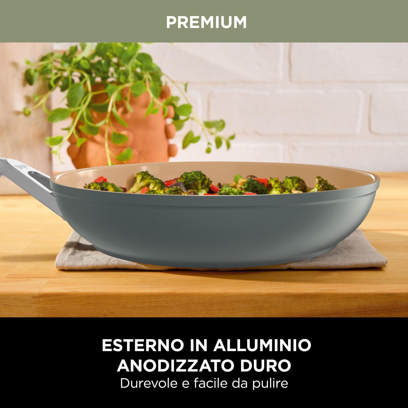 Ninja Padella in Ceramica a Lunga Durata da 28 cm, Antiaderente (senza PFAs, PFOAs, Piombo o Cadmio), Manico in Acciaio Inox, per Induzione e Forno fino a 285°C, Grigio/Terracotta, CW90028EUUKDB.