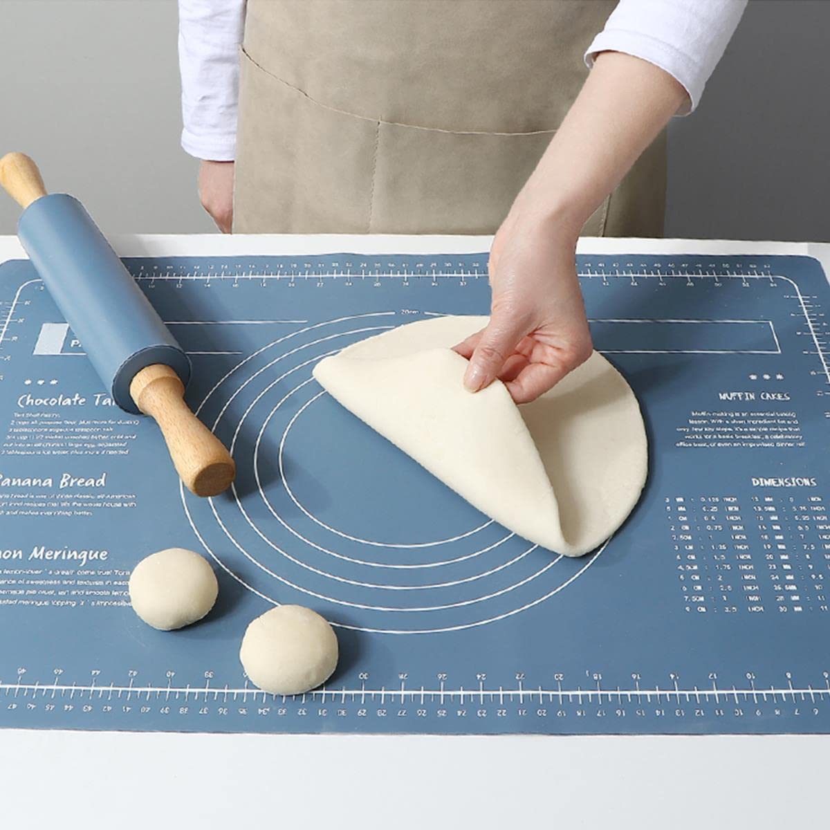 Tapis de Pétrissage en Silicone Set 3 Pièces Tapis de Pâtisserie avec Mesure Rouleau à Pâtisserie Cutter Compteur Large Gâteau Cuisson Pâte à Biscuits Tapis-Chine, Bleu Ensemble