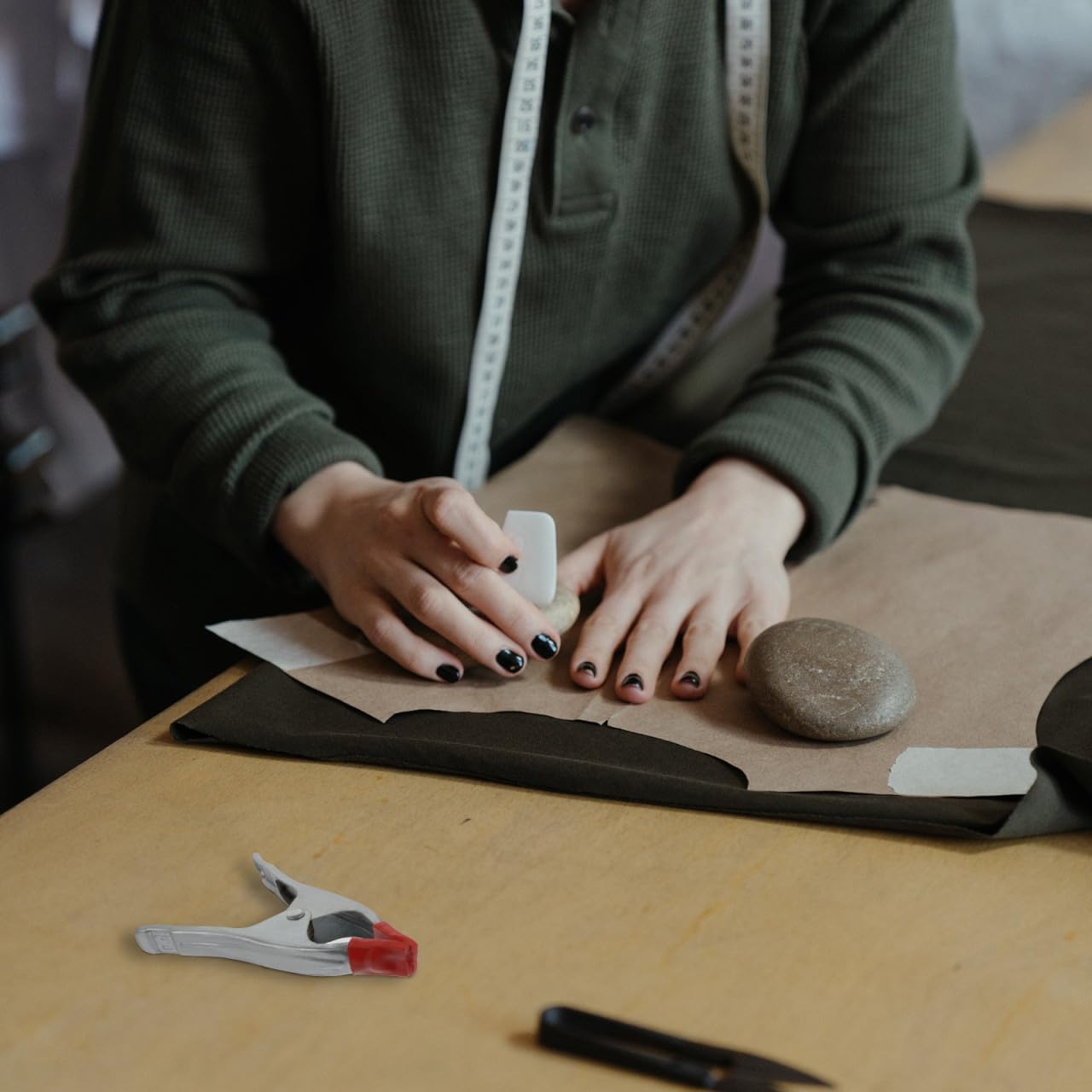 10pcs Heavy Duty A-shaped Woodworking Clamps Thickened Iron Spring Clips for Carpentry and Stone Fixing 6-inch Hand Tool Set