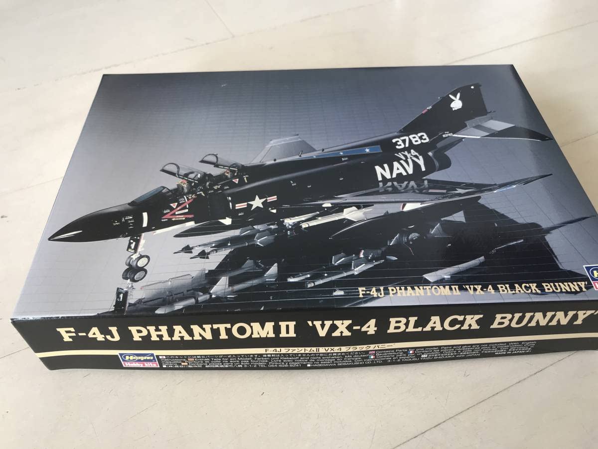 Amazon.co.jp: 1/72 Hasegawa F-4J PhantomⅡ Black Bunny/ハセガワ 
