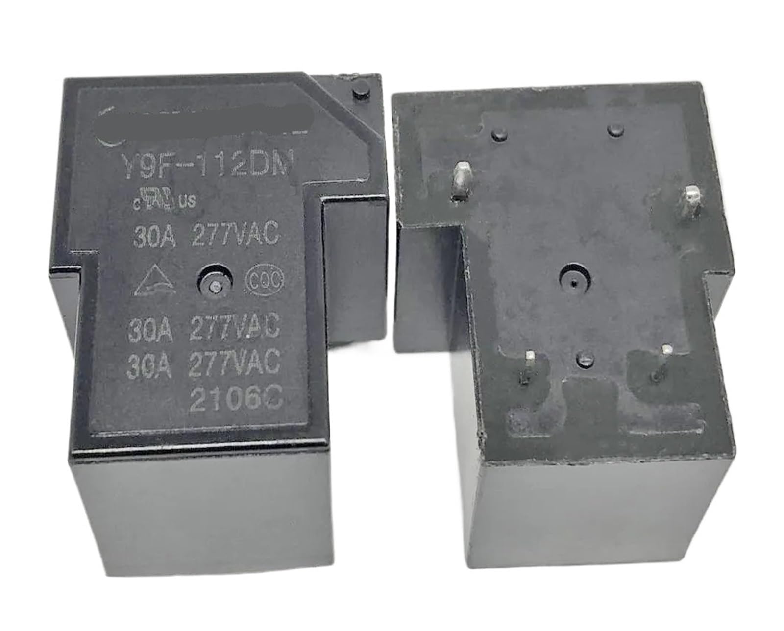 Relé Y9F-112DM 12V soluciona fallos de encendido de luces