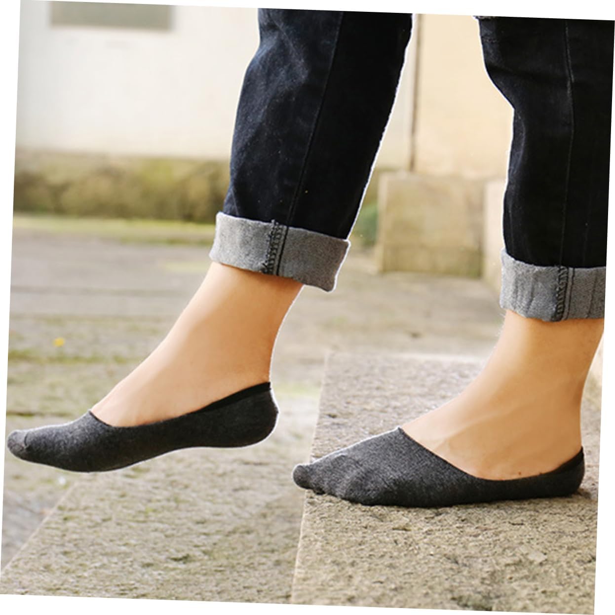 5 Pairs Men's Low Cut Silicone Anti-Skid Socks for Spring and Summer Invisible Comfortable Socks for Casual Wear Random Color