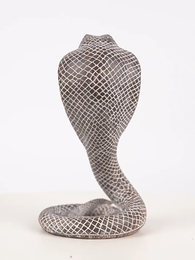 Estatua de Serpiente Cobra Realista en Resina Blanca miniatura 7