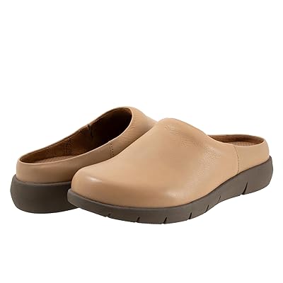 SoftWalk Andria Women