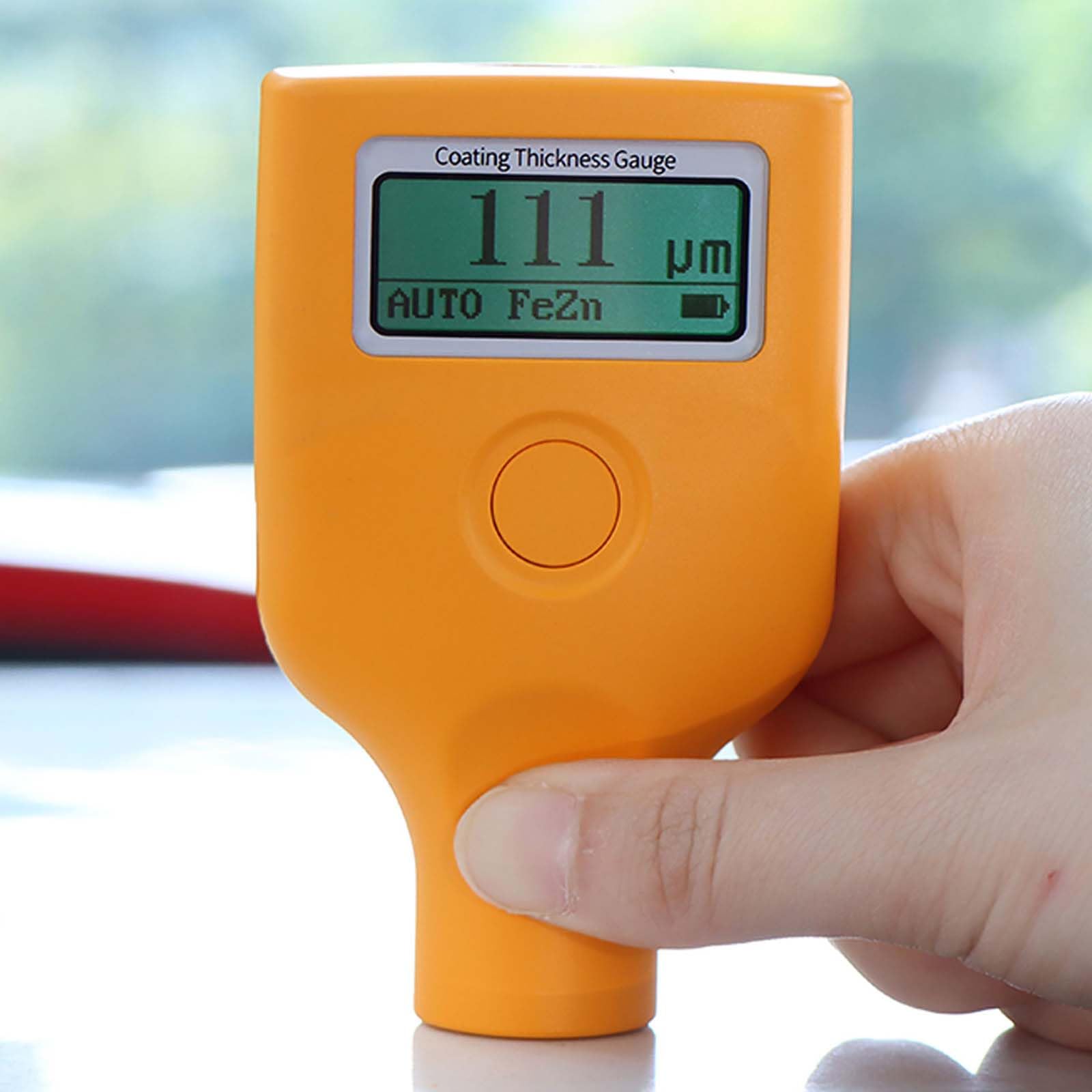Miernik grubości lakieru – cyfrowy miernik lakieru LCD z tablicą do zerowej regulacji, automatyczne rozpoznawanie w 0,5 sekundy, 3-kolorowy wyświetlacz podświetlenia do warsztatów malarskich