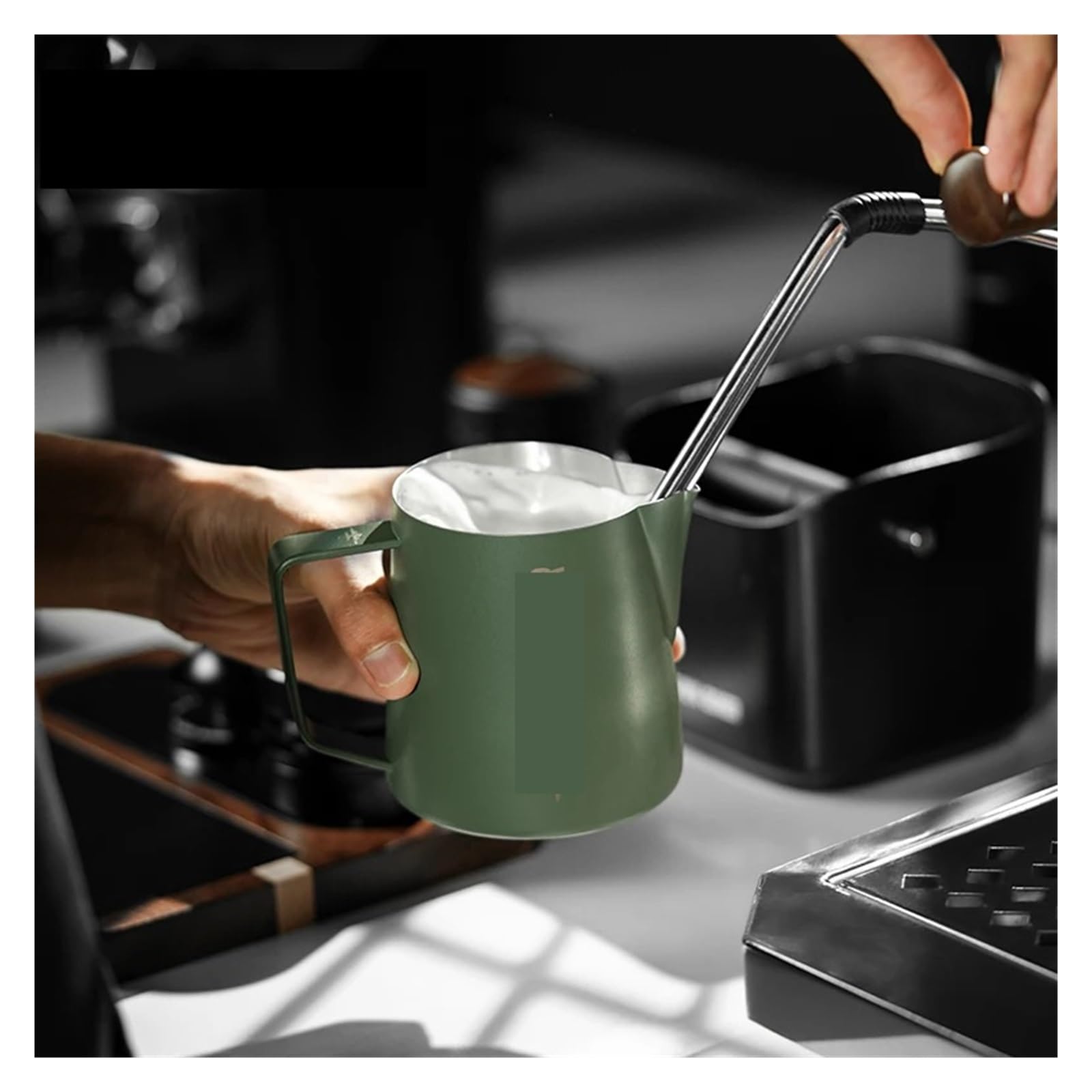 Compatible con jarra de espuma leche 500/600ml, taza café Latte Art Barista acero inoxidable, Espumador expreso humeante(600ml,Black)