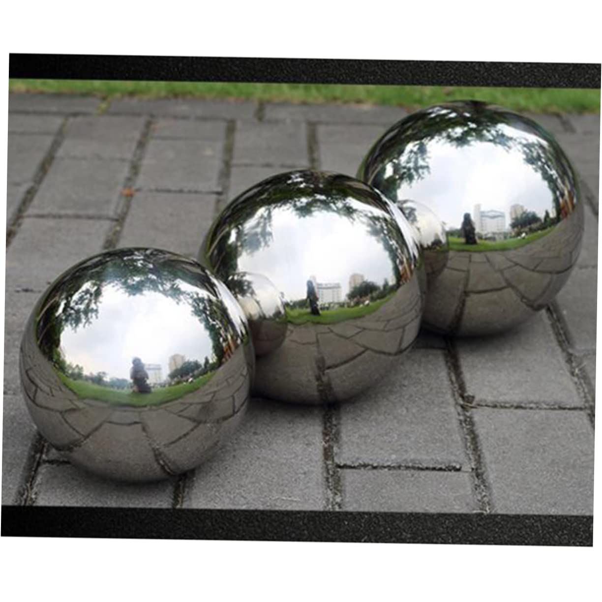 Garneck Mirror Polished Stainless Steel Hollow Garden Decoration Ball Wall Thickness Durable Metal Sphere for Elegant Outdoor Ornaments and Home Decor