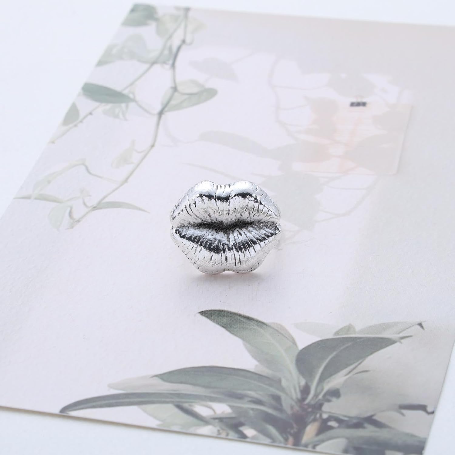 Andelaisi Boho Lips Wrap Open Ring Vintage Cute Lips Open Knuckle Ring Silver Lipstick Kiss Finger Rings Adjustable Big Mouth Stacking Rings Jewelry for Women - Image 5