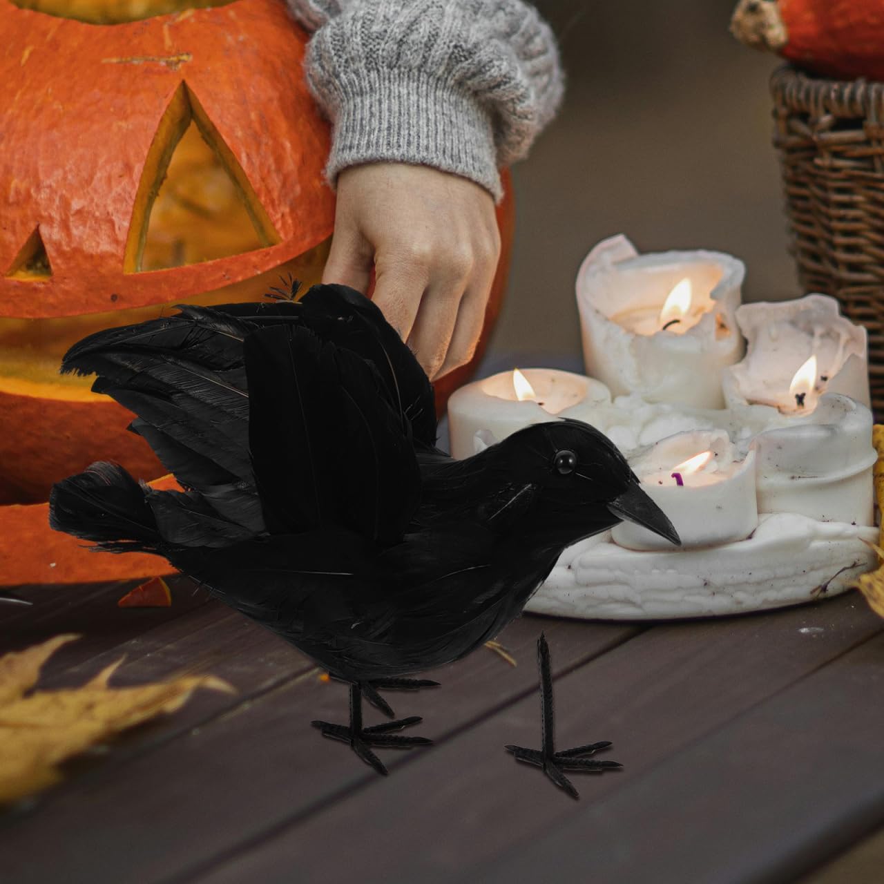 Homoyoyo 100pcs Realistic Plastic Bird Feet for Carvings - Amazing Crows and Ravens
