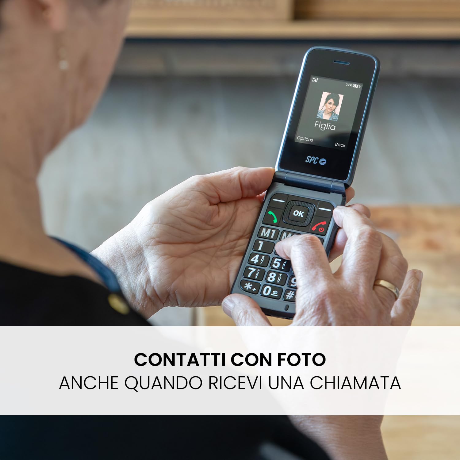 SPC STELLA 3 - Cellulare senior, 4G, tasti grandi, Nero | Base ricarica, SOS, configurazione a distanza, 3 tasti di memoria diretta, compatibile con apparecchi acustici, display 2,8"