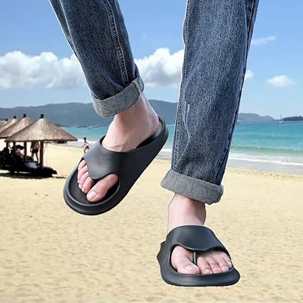 Amazon Co Jp ファッションメンズスリッパビーチサンダル厚底ビーチサンダル 快適な夏のevaライトビーチサンダル カップル向けカジュアルスリッパ Color Black Noir サイズ Eu 42 43 Us 8 8 5 ファッション