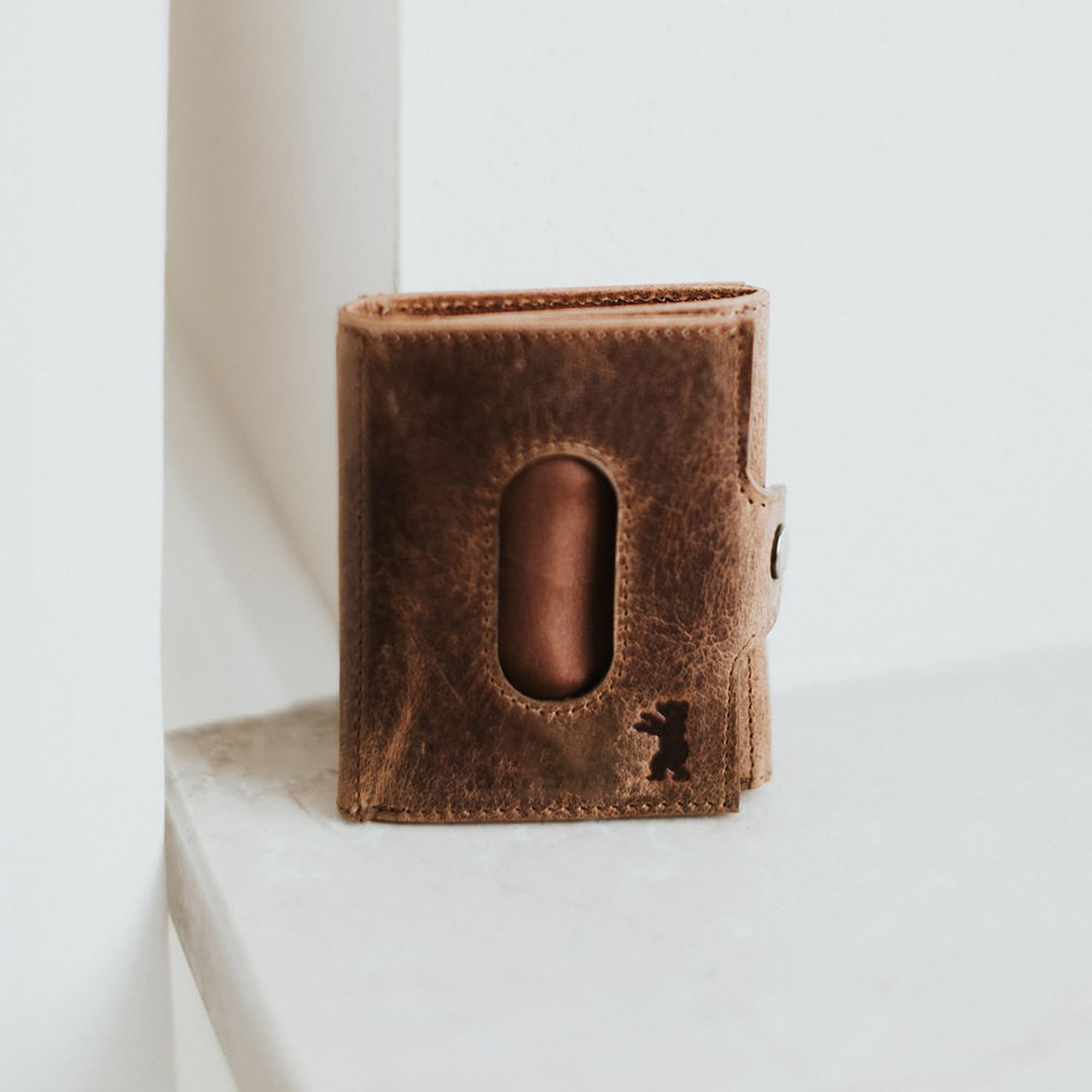Berliner Bags Vintage Slim Wallet Hamburg, Geldbörse Mini Portmonee aus Leder, Geldbeutel mit TÜV-geprüftem RFID-Schutz, für Herren - Braun