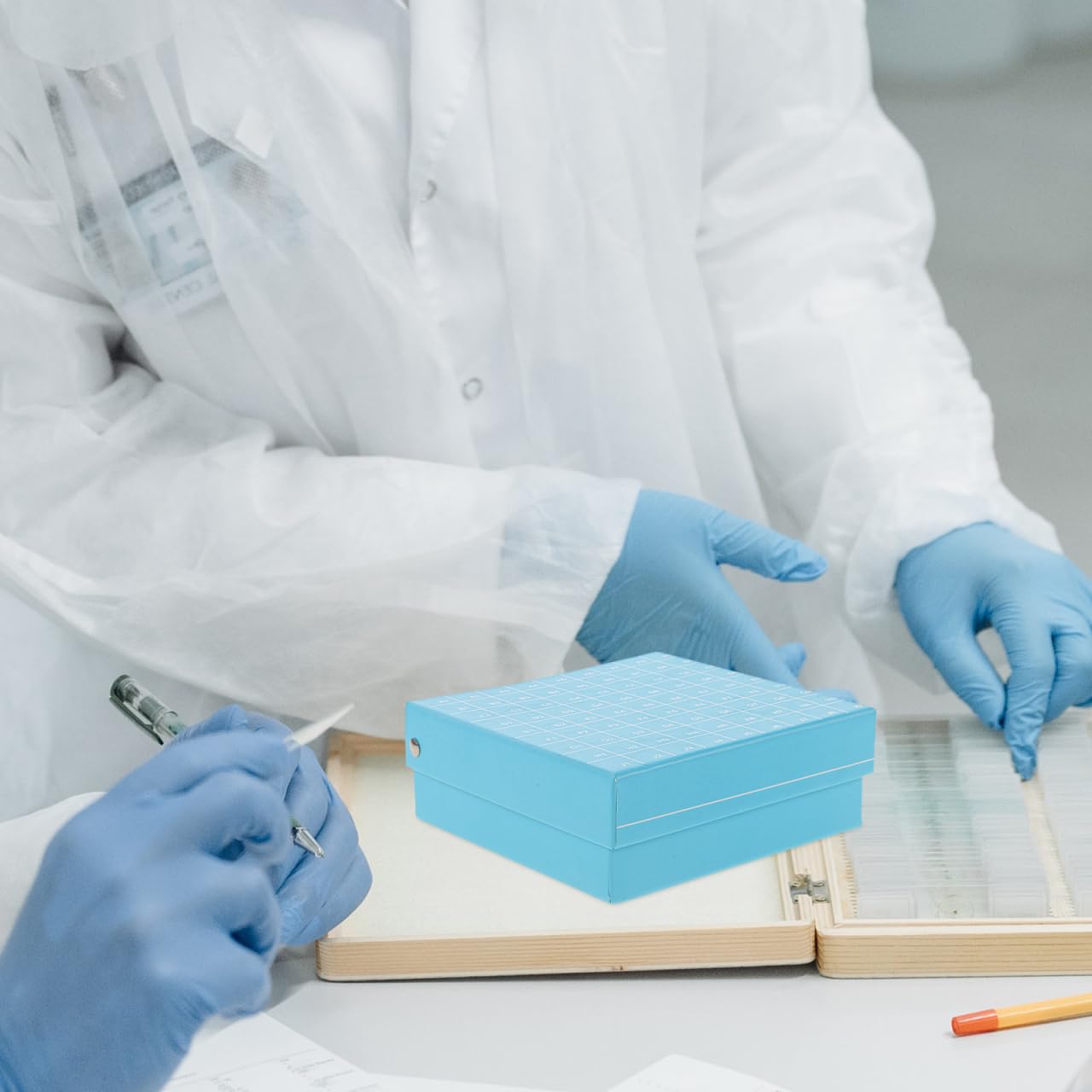 Amosfun 5 Pezzi Scatola Per Tubi Criogenici Piccolo Laboratorio Supporto Per Tubi Congelare Riutilizzabile Supporto Criogenico Per Provette Da Centrifuga Congelatore Plastica