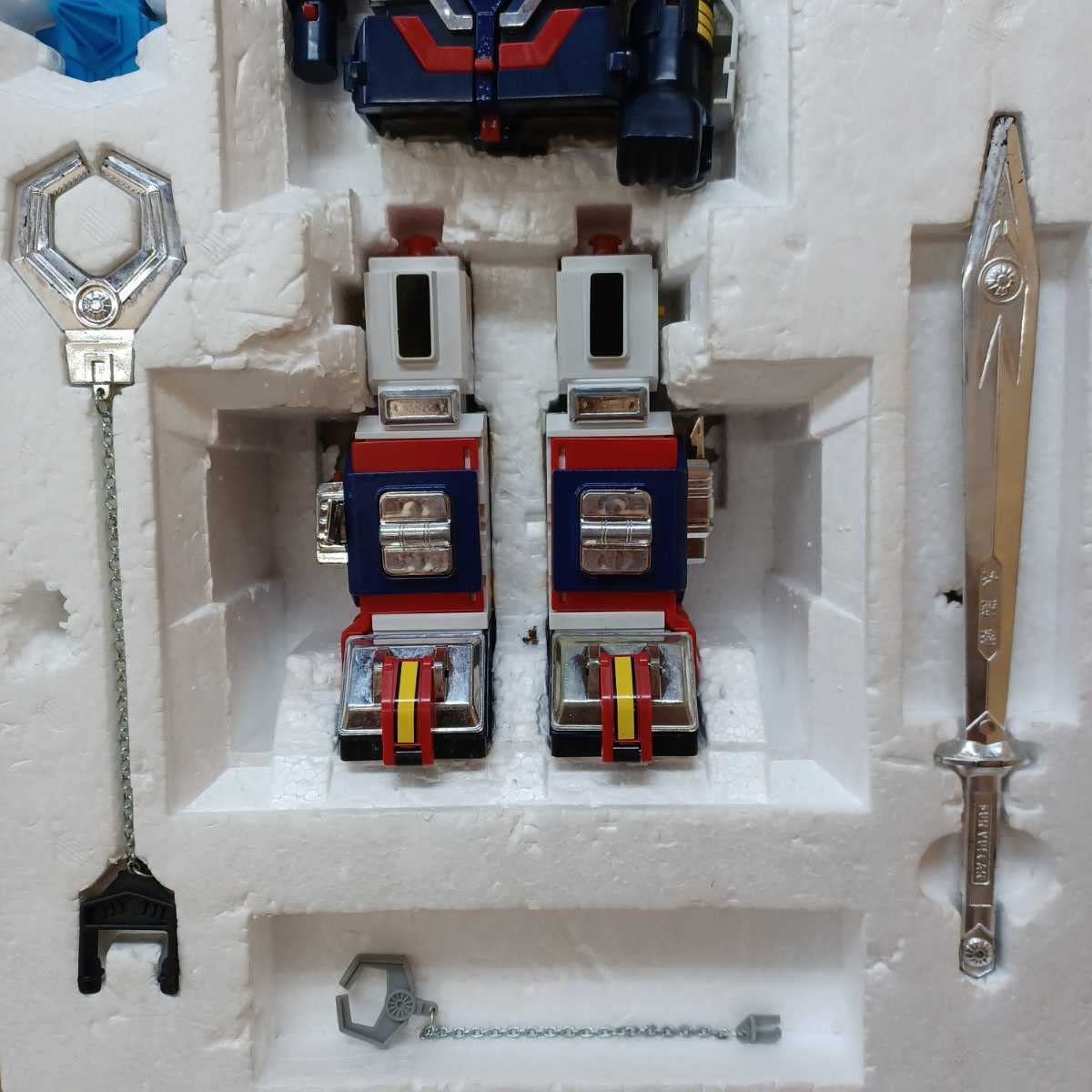 Amazon.co.jp: 太陽戦隊サンバルカン 太陽合体 世界の超合金