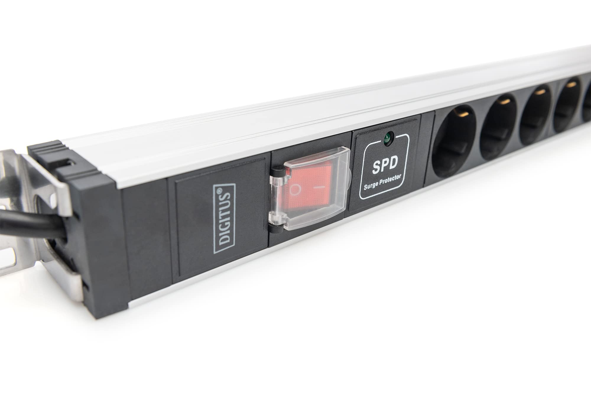 DIGITUS Regleta - 12 tomas - Montaje vertical - 250VAC - 50/60Hz - 16A - interruptor y protección contra sobretensiones
