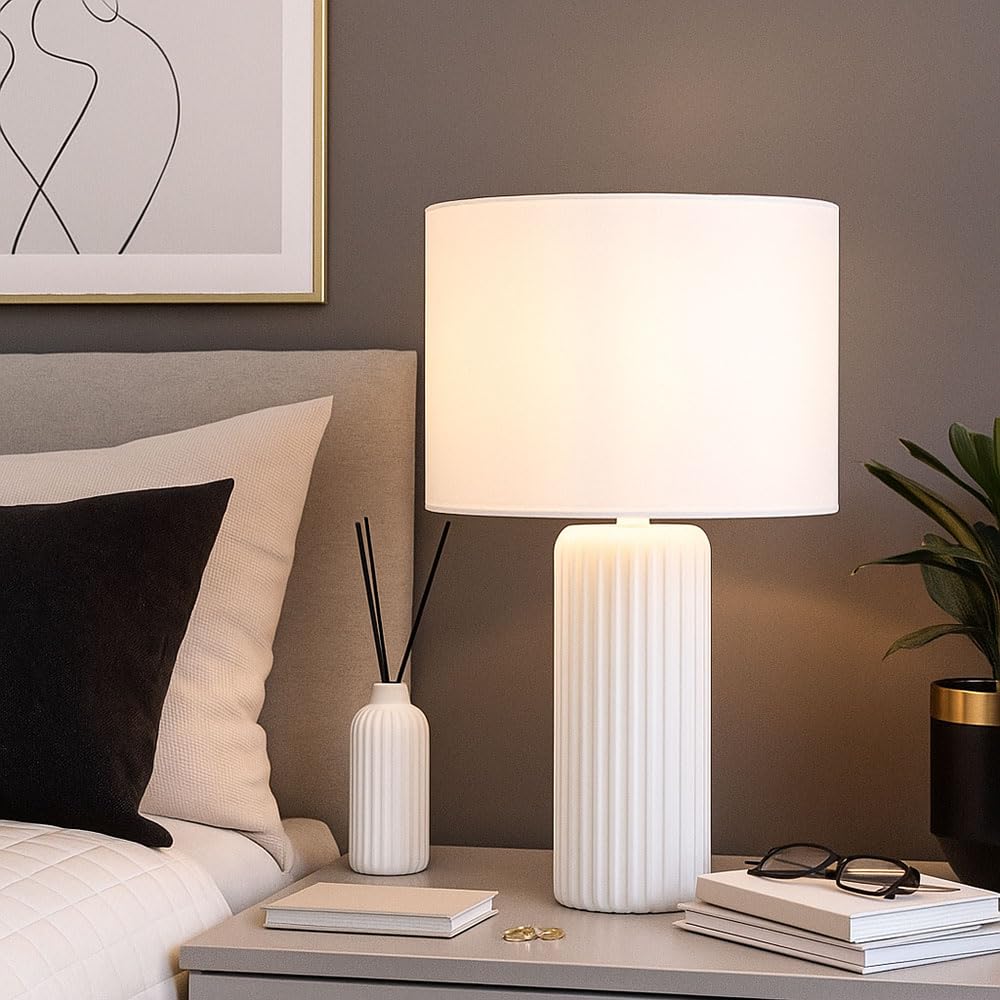 Reality Leuchten Blair R51811031 - Lampada da tavolo in ceramica bianca, paralume in tessuto bianco, 1 x E27