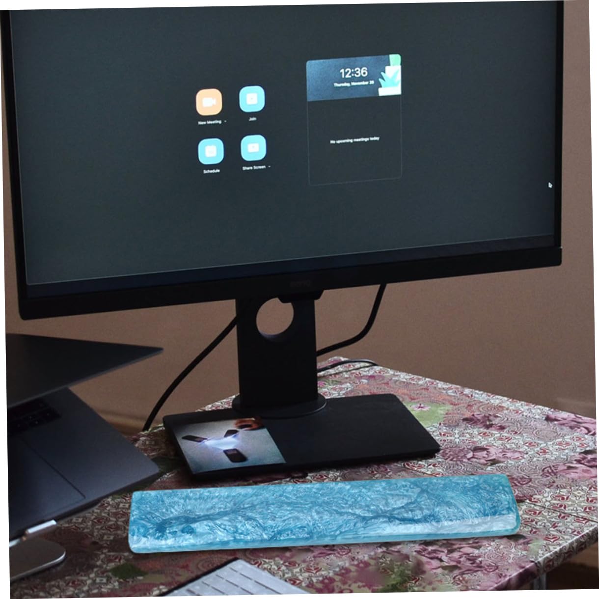NUOBESTY Ergonomische Blaue Handgelenkauflage aus Epoxidharz für 61-tasten Tastaturen Komfortable Schmerzlinderung bei Gaming und Tippen