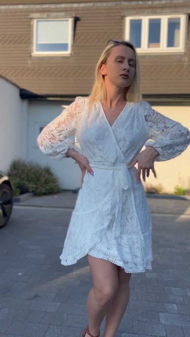 FARYSAYS Lace Wrap Dress for Women Fall Flowy Floral Embroidered