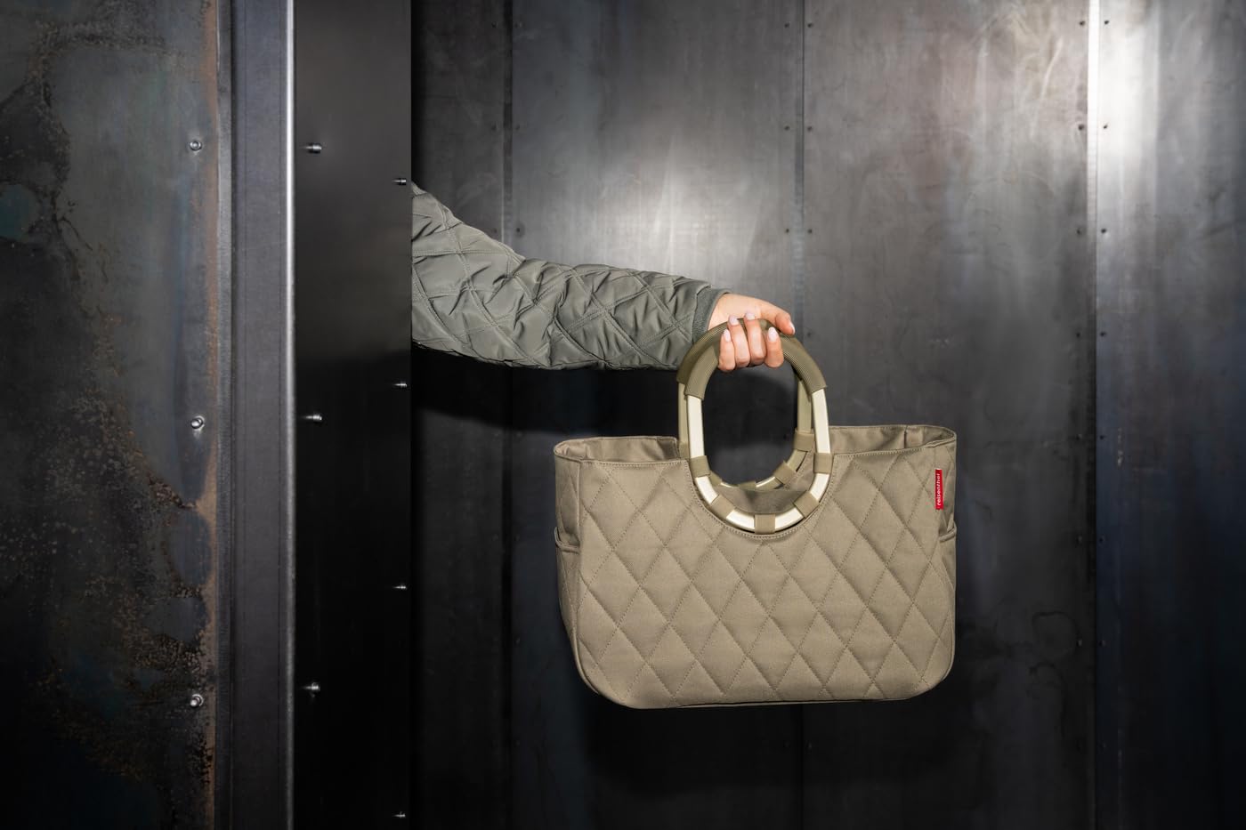 reisenthel loopshopper M – stabilna torba z praktycznymi przegródkami z butelek PET pochodzących z recyklingu – elegancja podczas zakupów, wiele funkcji w zestawie!, Ramowy romb, oliwkowy, m, sport