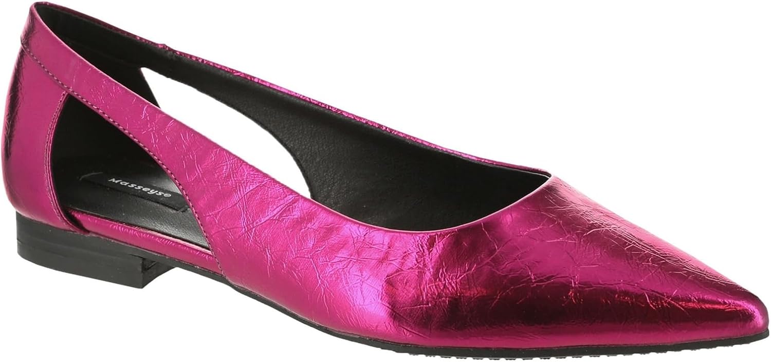 Masseys Women’s Ava Flat with Cutout Detail