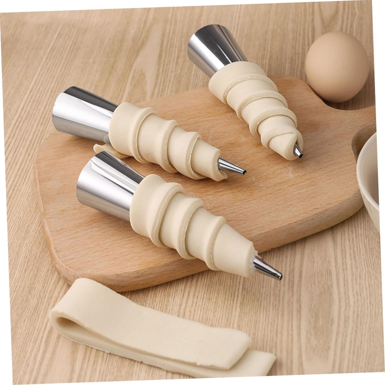 Amosfun 6pcs Stainless Steel Croissant Mold Set Conical Cream Horn Baking Tools for Pastry DIY Baking Supplies for Home Bakers