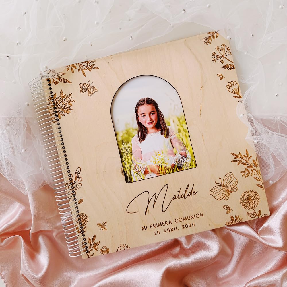 MONAMI - Libro de firmas Personalizado con Foto. Álbum Libro de firmas para Boda, comunión o Bautizo. Grabado en Madera de Abedul, 30 páginas. Realizado artesanalmente en España.