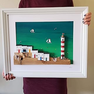 Cadre Le village des pêcheurs, petites maisons et phare en bois recyclé fait main