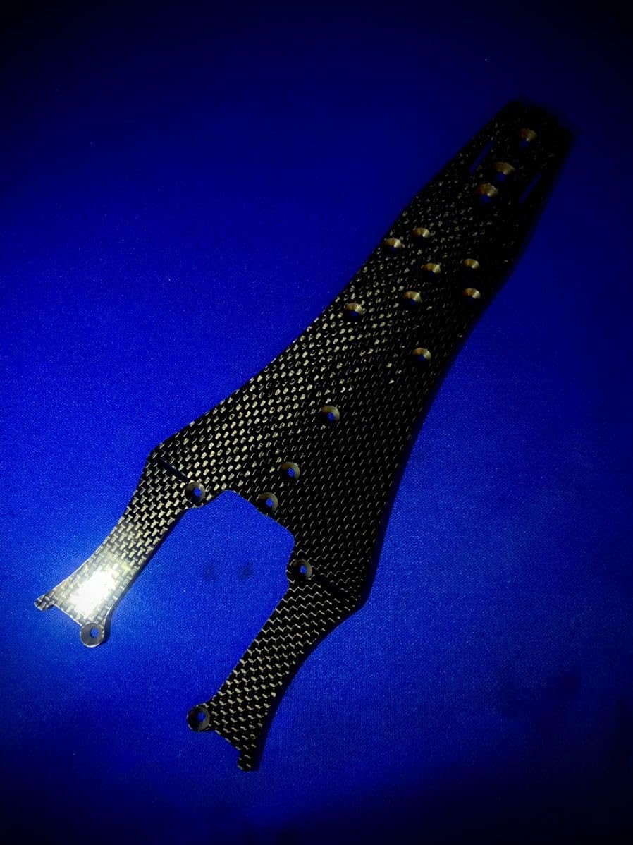 タミヤ F103 系用　モロテック電光石火モデル　蕨山Carbon Amazon.co.jp: タミヤ F103 系用 カーボンシャーシ モロテック