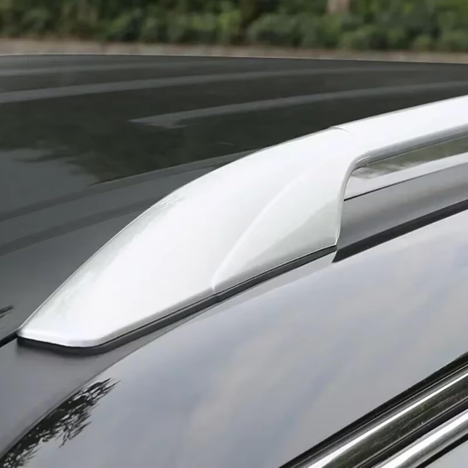 Roof Rack Shell End Compatible with Nissan for Patrol Y62 2010-2018 Roof Rack Rail Cover End Protection Exterior Shell Cap Accessories for Parts(Silver)