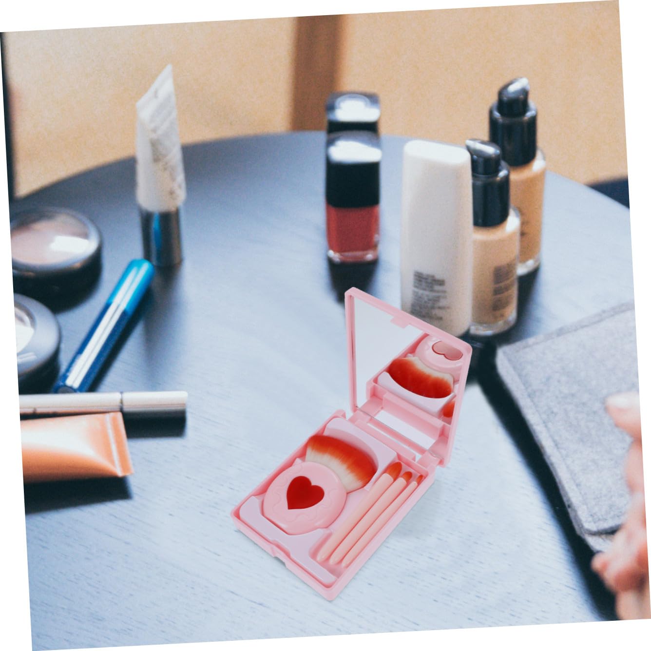 Healeved Pennelli Da Trucco Portatile Per Viaggi Set Di Pennelli Cosmetici Morbidi e Flessibili Per Donne Con Scatola Da Viaggio Arancione