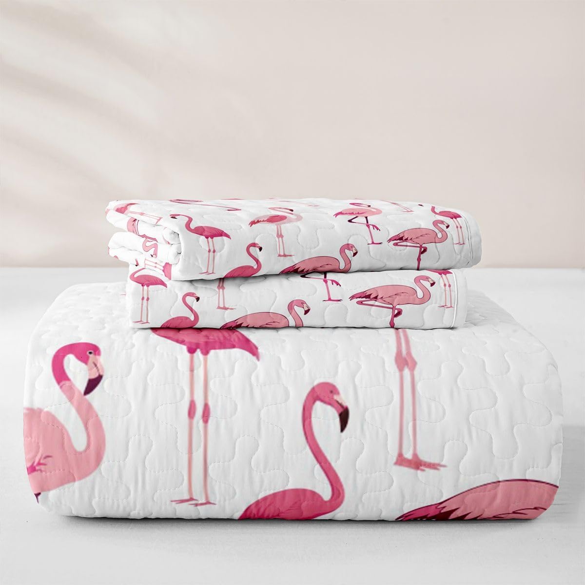 Feelyou Flamingo Quilt Set Tropical Flamingo Pattern Quilted Bedspread Lightweight Coverlet Set Queen Animal Decor Bedding Set with Pillowcases for All Season Bird Print Microfiber Bed Decor