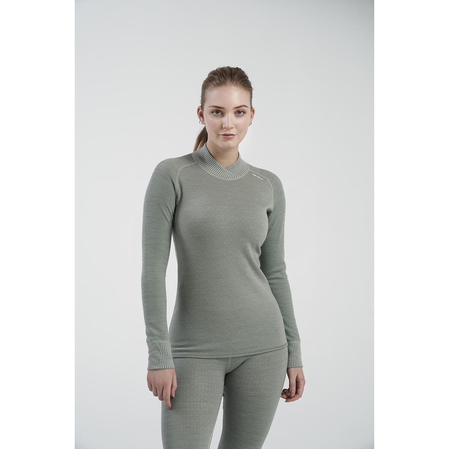 Devold Koszulka Kobiety Kvitegga Merino 230 C.neck