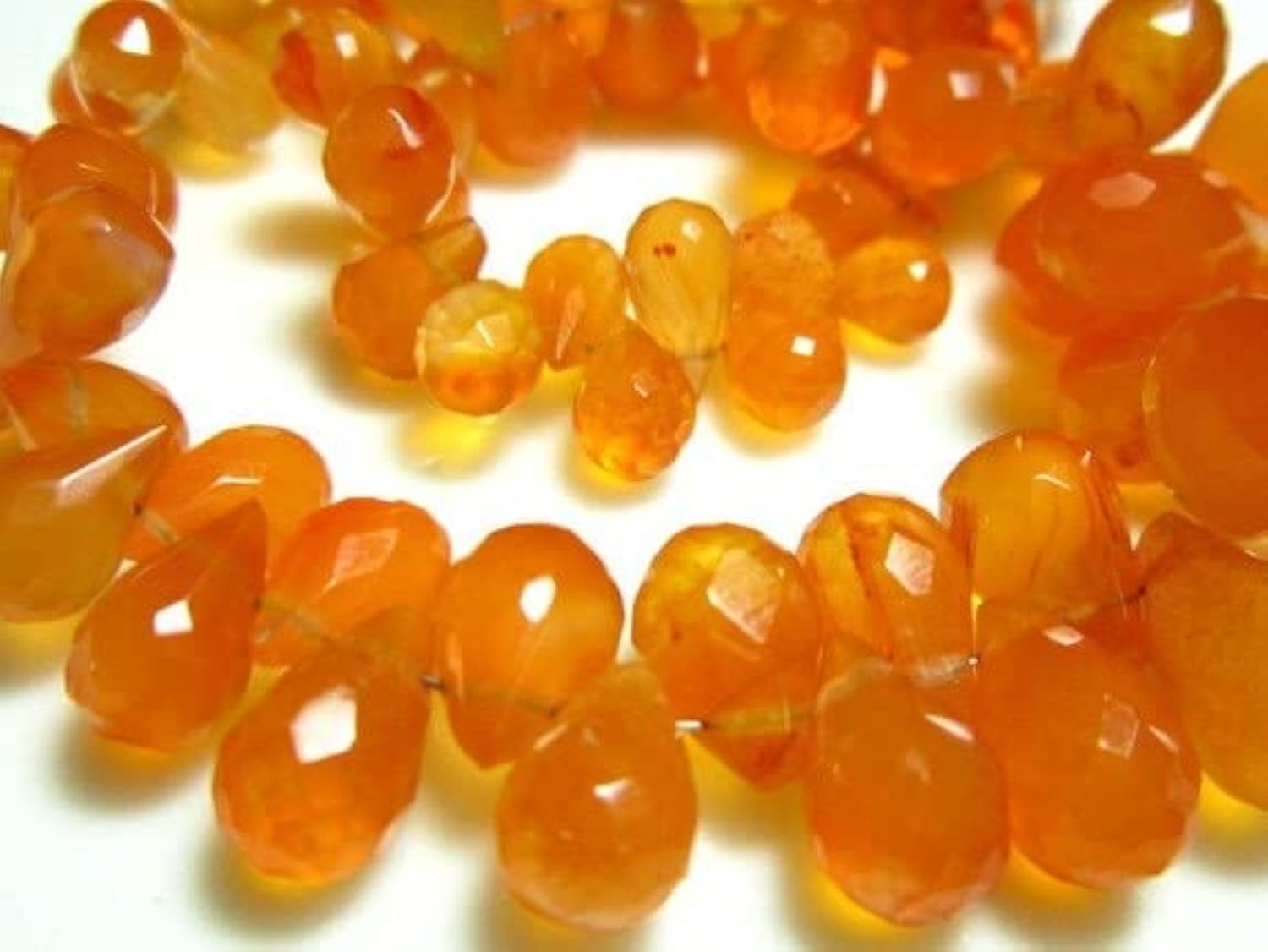 Carnelian Faceted Tear Drops : redonnez de l'éclat à vos bijoux avec ces vraies pierres AA