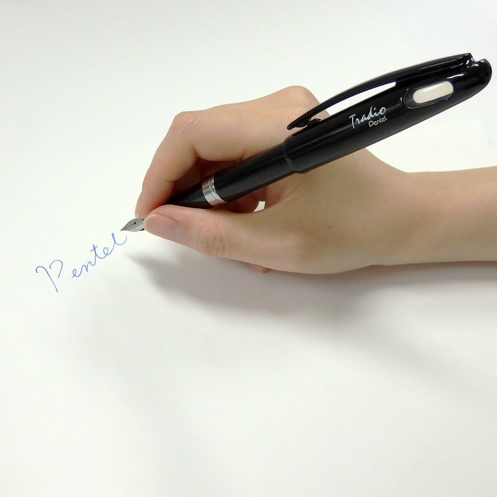 【激レア】ぺんてる トラディオ 金属ペン先万年筆 Pentel/ぺんてる】トラディオ・メタル万年筆 (カーキ)