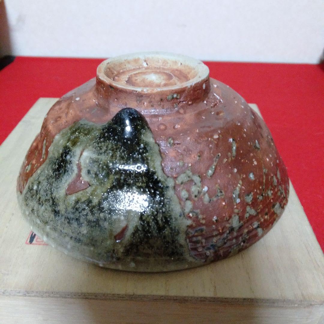 Amazon.co.jp: 陶芸家 山本信道作 古伊賀風 平茶盌 : ホーム＆キッチン