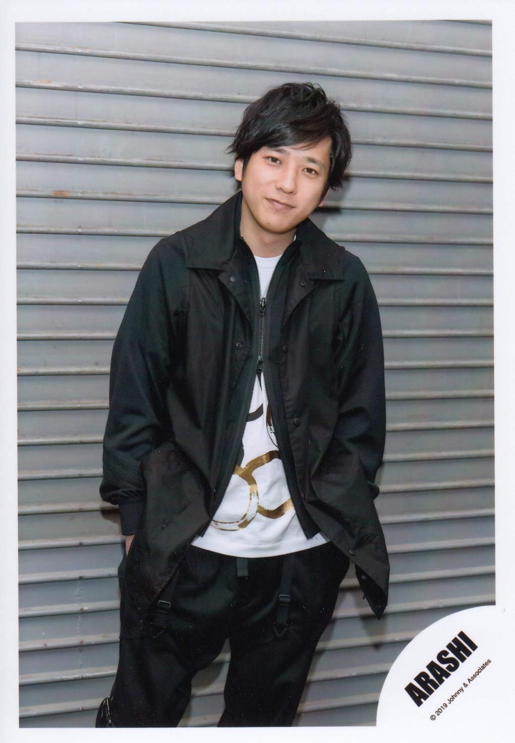 Amazon.co.jp: ARASHI 嵐 公式 生 写真 （二宮和也）ARA00307 : おもちゃ