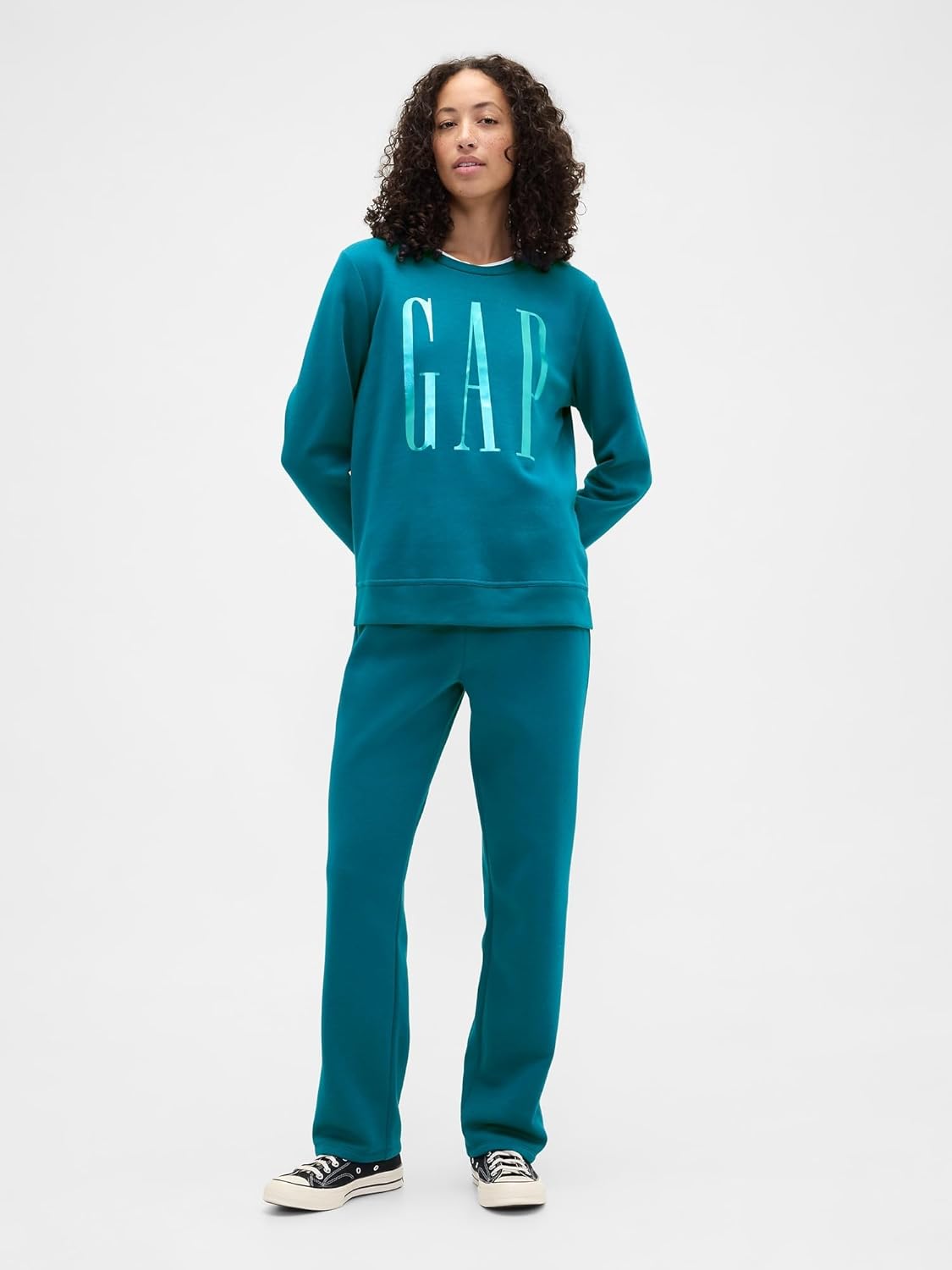 GAP womens Logo Crewneck Sweatshirt - Image 3